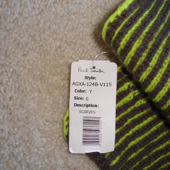 Bi-color wool scarf - Picture 4 of 8